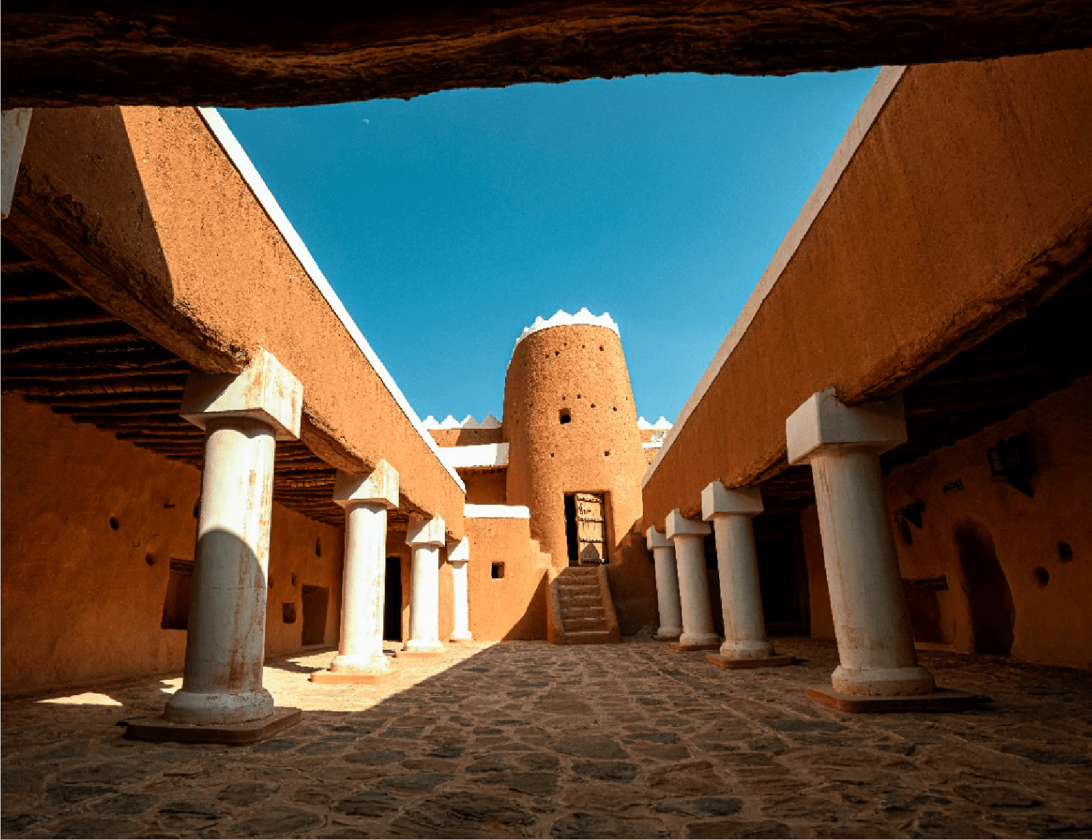 قلعة أعيرف التاريخية - حائل